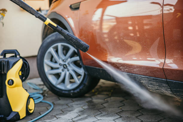 Best Commercial Building Pressure Washing  in Mapleton, IA